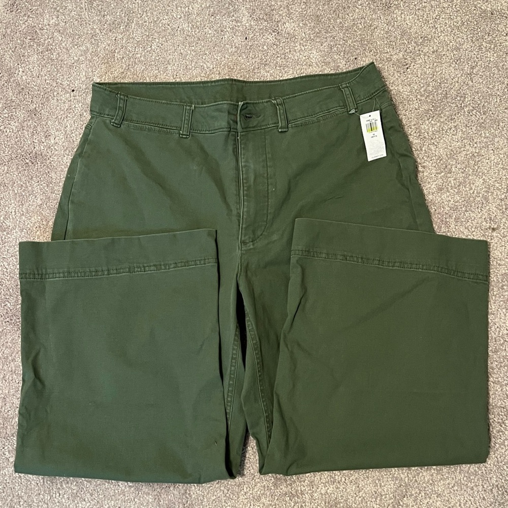 Old Navy high waisted cropped pants